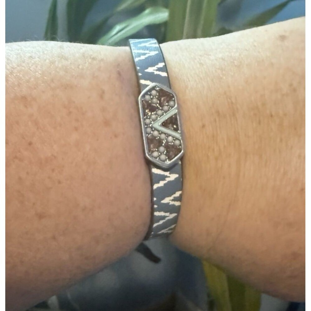 Keep Collective Blue Chevron Leather Bracelet w/ Geo Bar Pave Charm 8.9" EUC